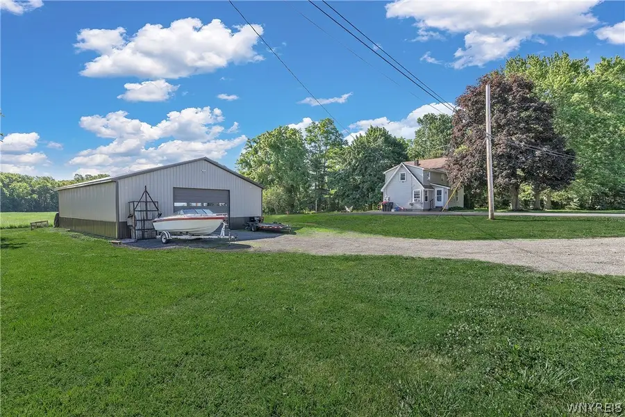 4877 Royalton Center Rd, Gasport, NY 14067 - #2
