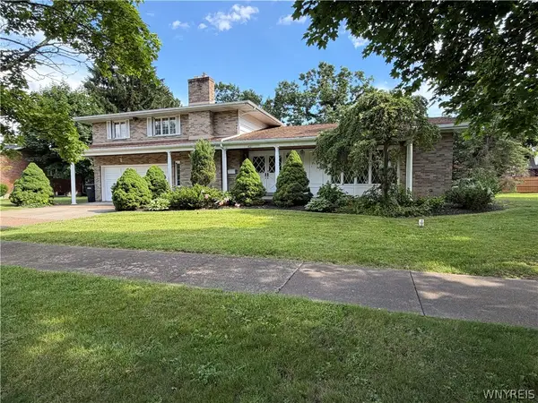 821 College Terrace, Niagara Falls, NY 14305