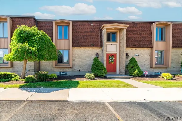 205 Charter Oaks Drive #3, Amherst, NY 14228
