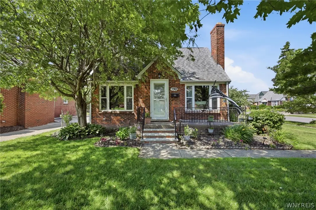 790 Cleveland Drive, Buffalo, NY 14225 - #1