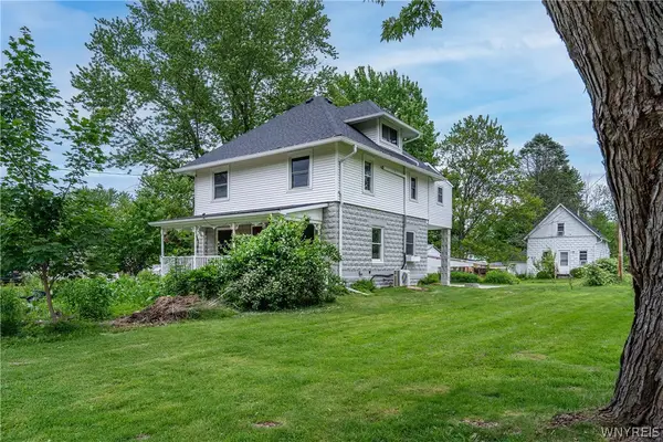 6025 Mckinley Parkway, Hamburg, NY 14075