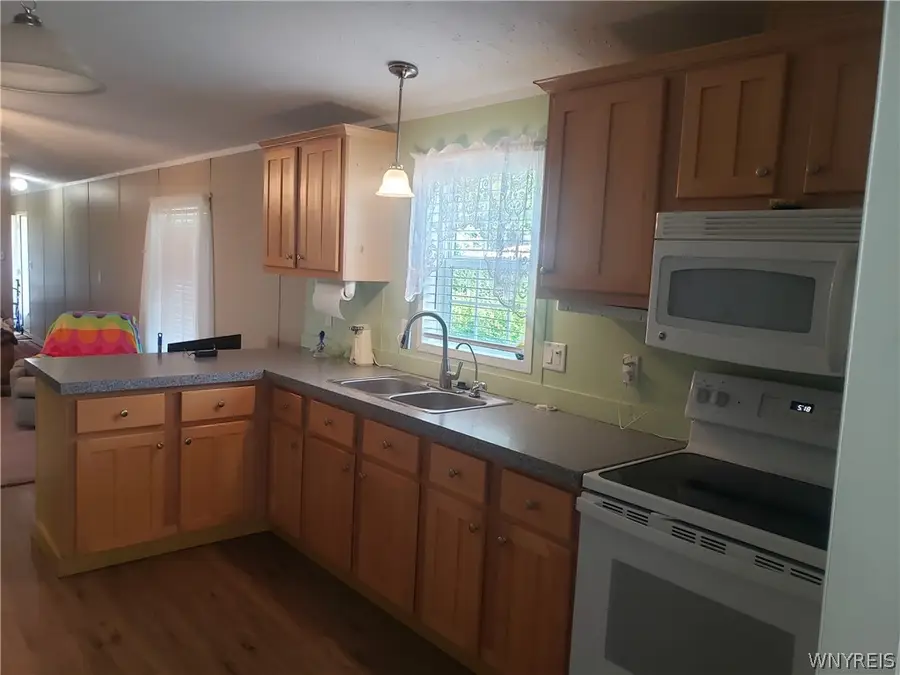 46 Lakewood Village, Medina, NY 14103 - #3