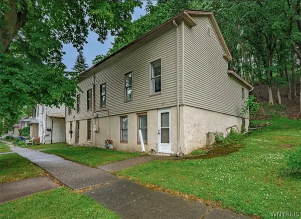 92 Garden Street, Lockport, NY 14094