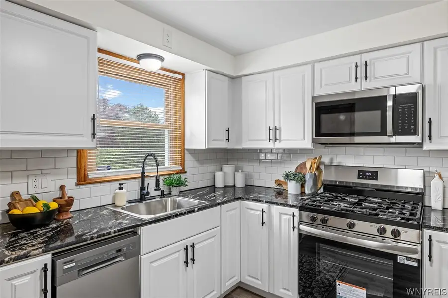 107 Alpine Place, Buffalo, NY 14225 - #3