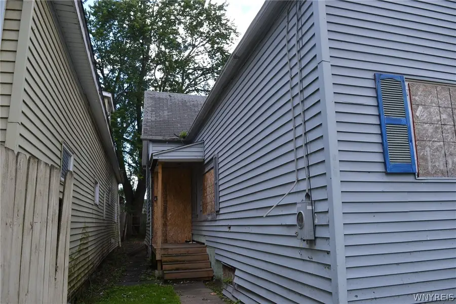166 Thompson Street, Buffalo, NY 14207 - #2