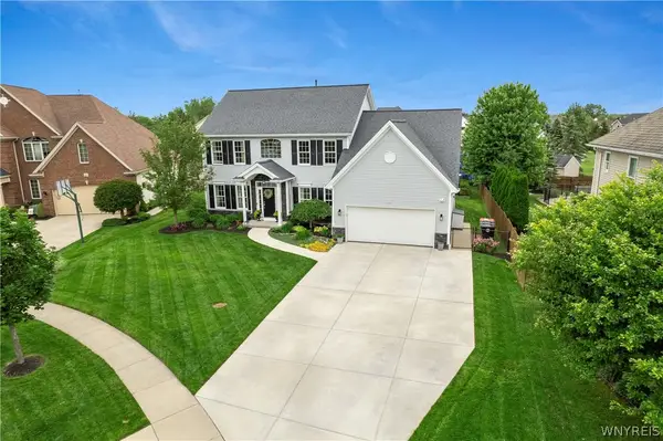11 Heathrow Court, Lancaster, NY 14086
