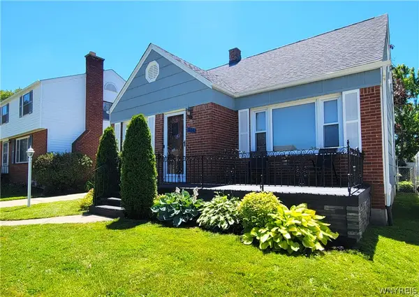 204 Renwood Avenue, Buffalo, NY 14217