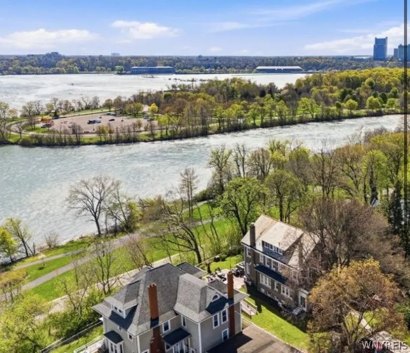 1 Hillcrest Street, Niagara Falls, NY 14303 - #3