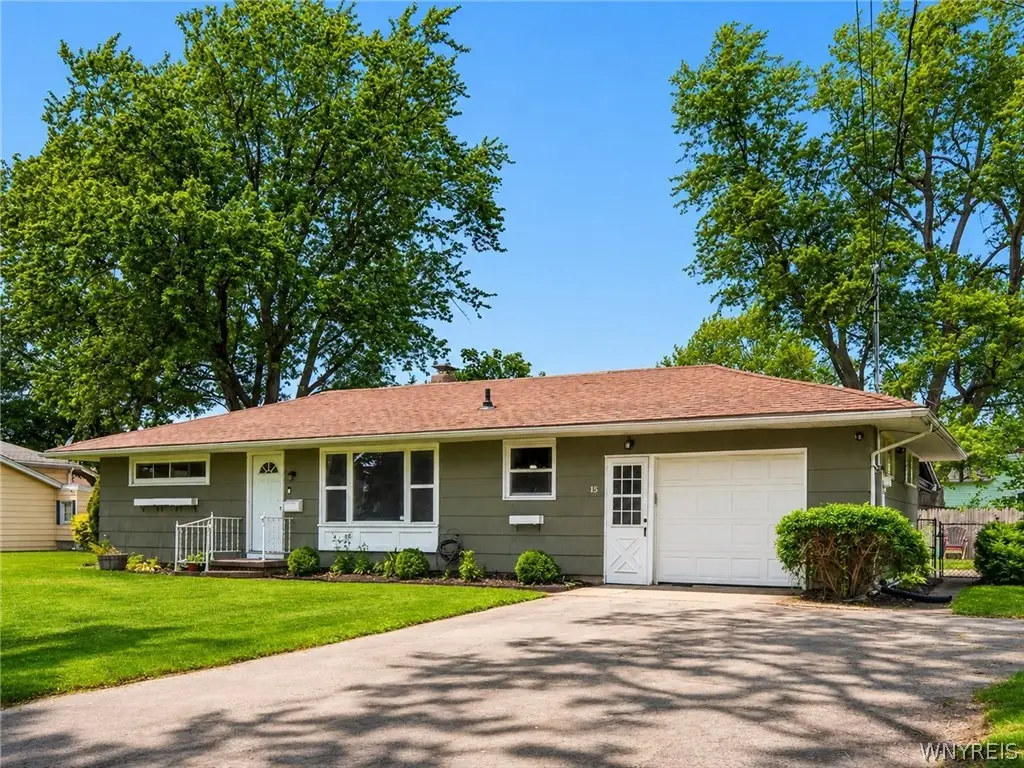 15 Vermont Avenue, Lockport, NY 14094 - #1
