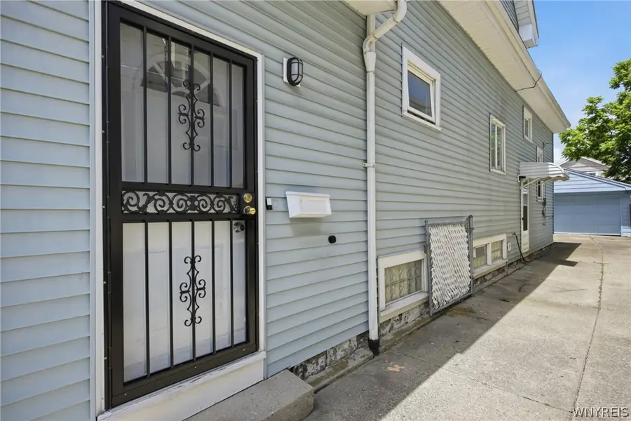 216 Sanders Road, Buffalo, NY 14216 - #3