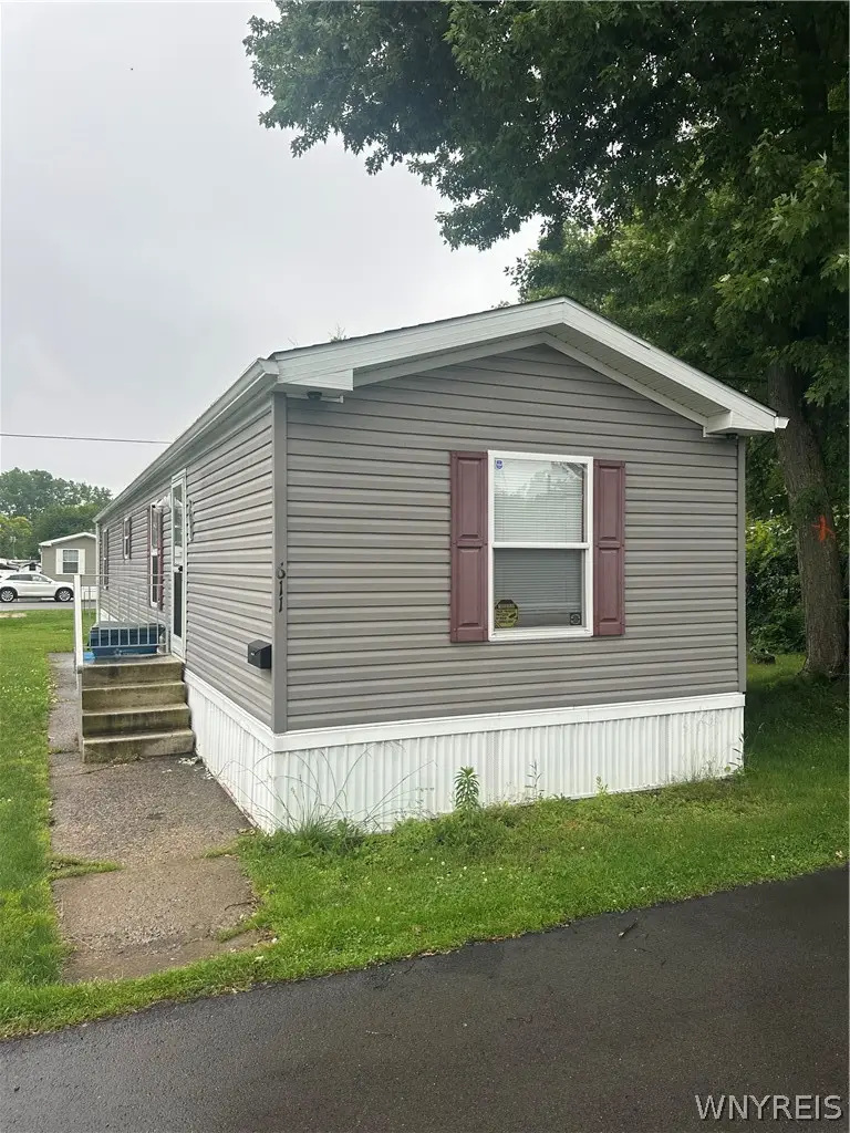 611 C Street, Niagara Falls, NY 14304 - #1