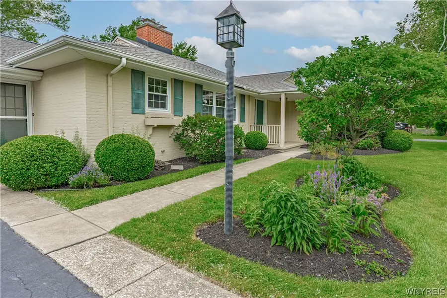 70 Westchester Rd, Amherst, NY 14221 - #2