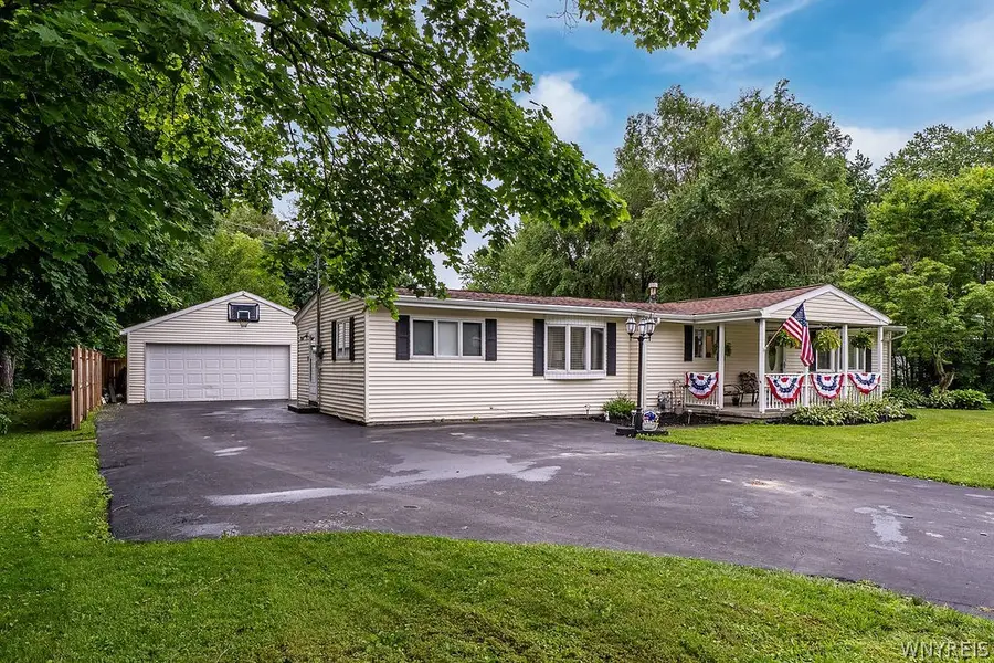 1093 Clearvue Drive, Alden, NY 14004 - #2