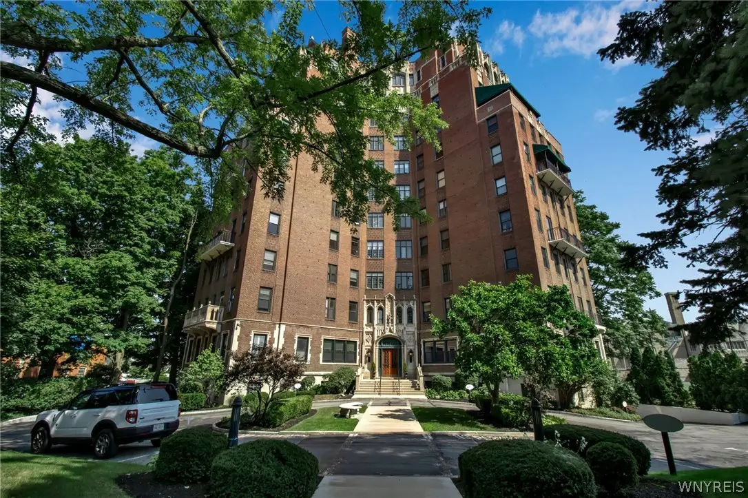 800 W Ferry Street #3B, Buffalo, NY 14222 - #1