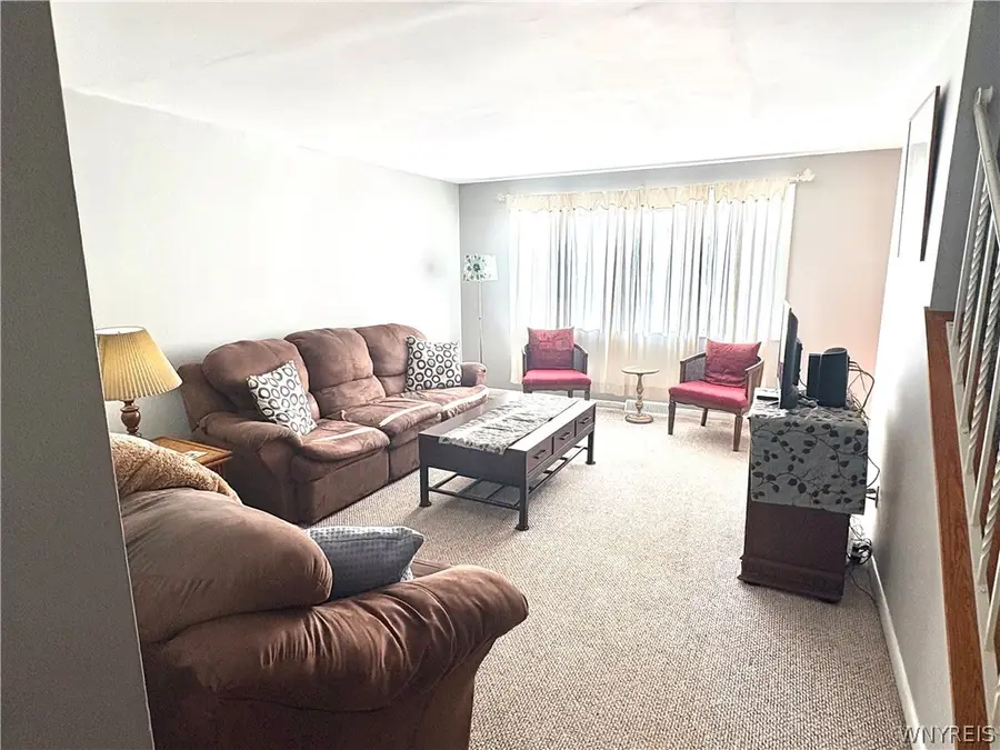 161 Margaret Road, Amherst, NY 14226 - #2