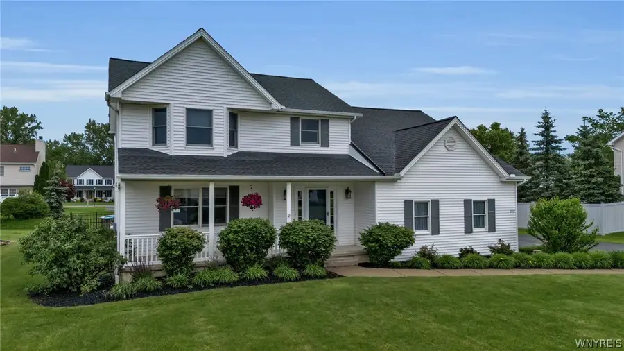 8892 Michael Douglas Dr, Clarence Center, NY 14032 - #3