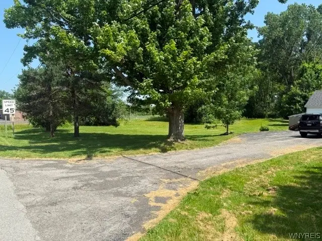7813 Chestnut Ridge Road, Gasport, NY 14067 - #2