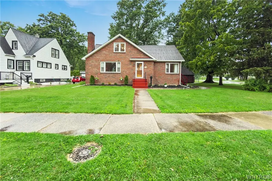 11 S Shore Boulevard, Buffalo, NY 14218 - #2