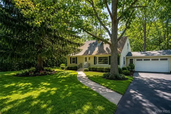 708 The Circle Drive, Lewiston, NY 14092