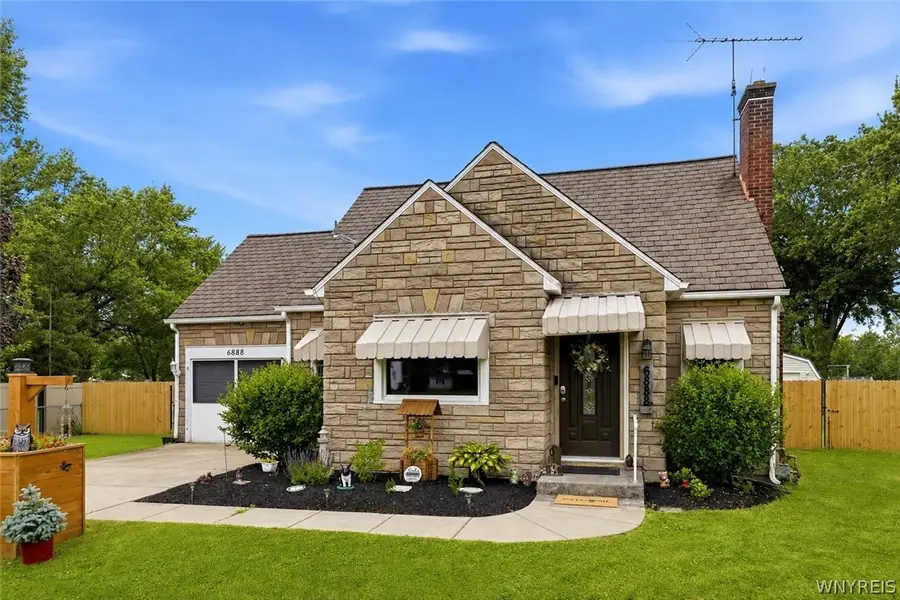 6888 Sy Road, Niagara Falls, NY 14304 - #2