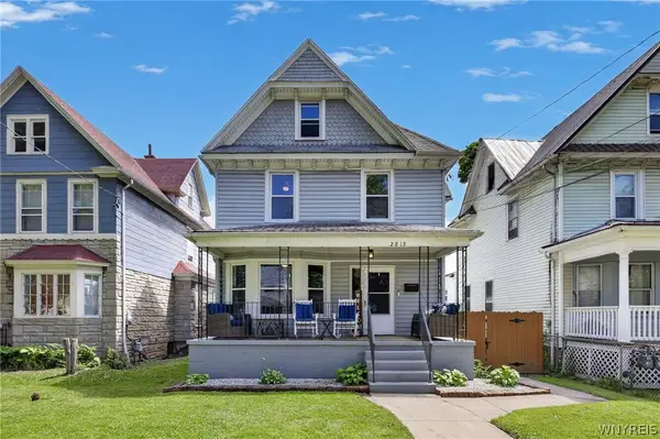 2215 Pierce Avenue, Niagara Falls, NY 14301