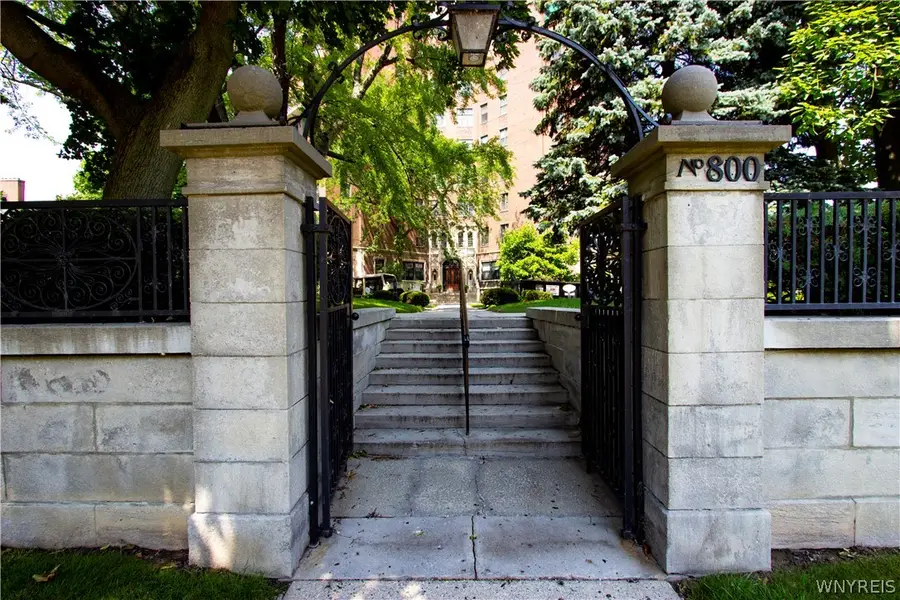 800 W Ferry Street #1C, Buffalo, NY 14222 - #2