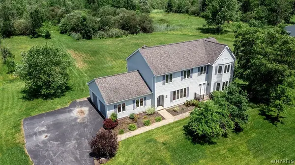 5111 Oakwood Drive, North Tonawanda, NY 14120