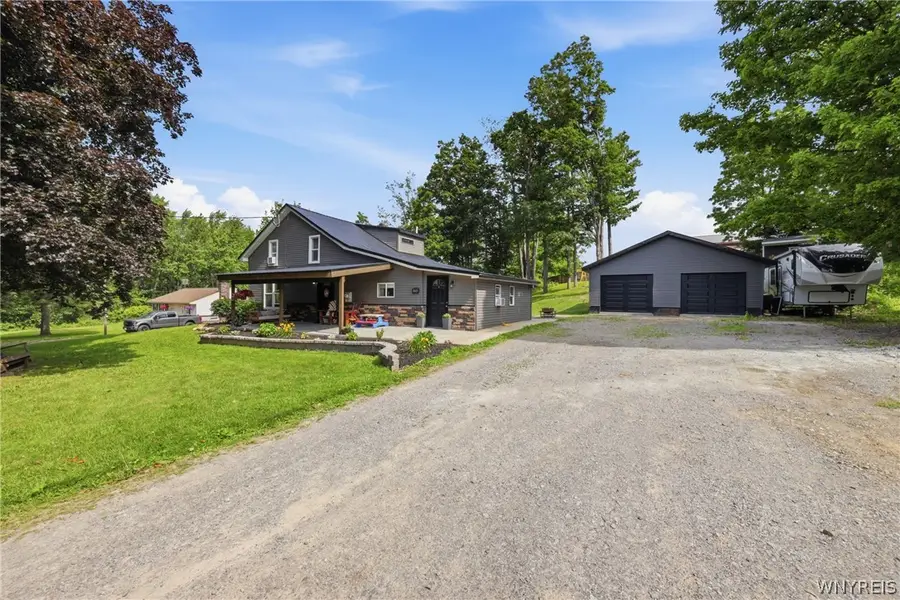 11734 N Canada Street, Holland, NY 14080 - #3