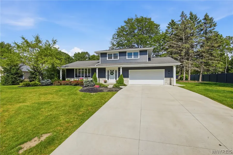 11 Rolling Hills Drive, Orchard Park, NY 14127 - #3