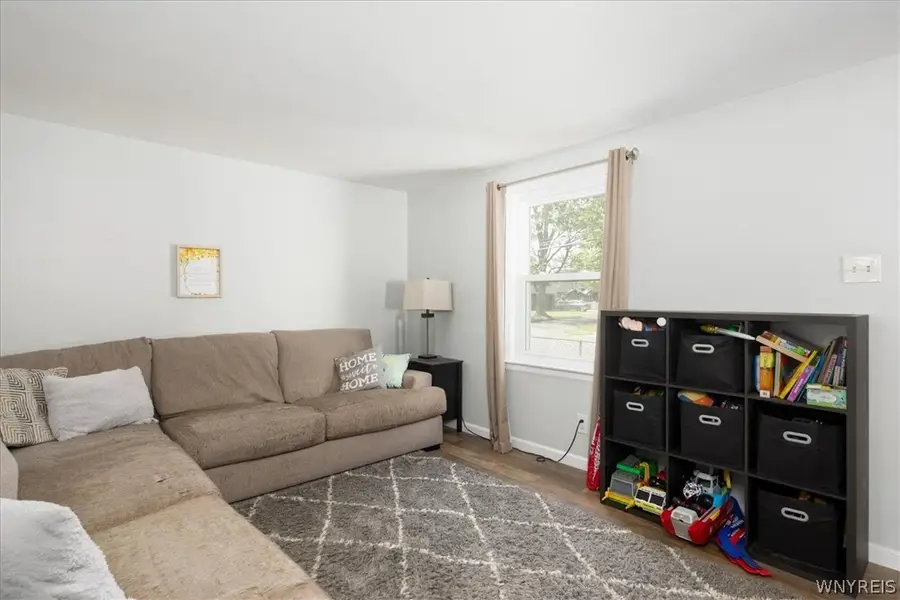 8116 Lindbergh Avenue, Niagara Falls, NY 14304 - #3