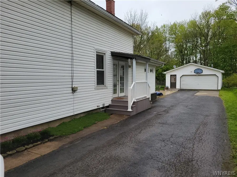 172 Erie Street, Lockport, NY 14094 - #3