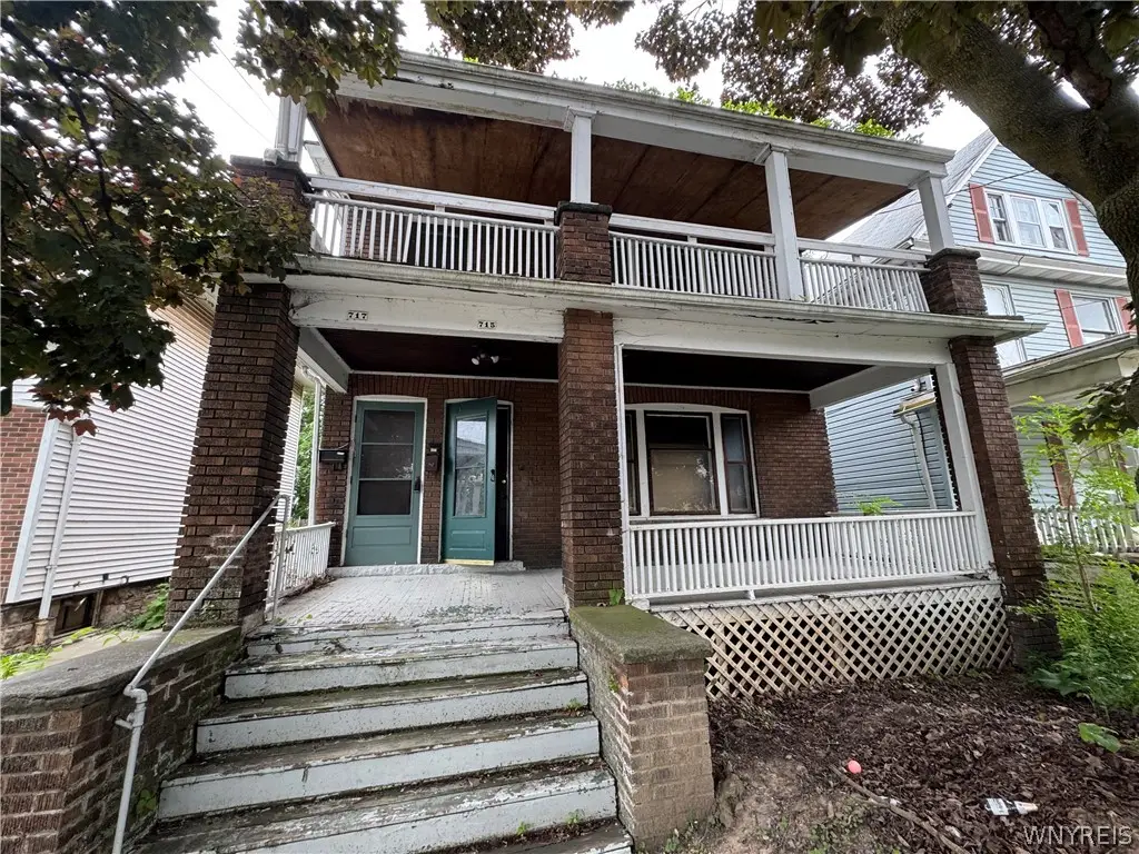 715 Augustus Place, Niagara Falls, NY 14301 - #1