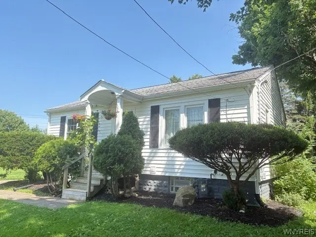 5201 Scranton Road, Hamburg, NY 14075 - #2