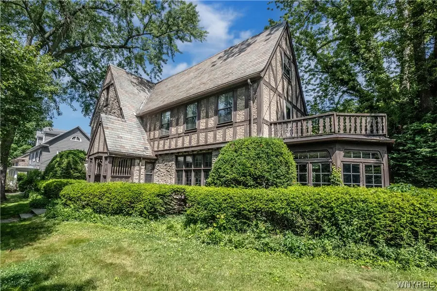 910 James Avenue, Niagara Falls, NY 14305 - #2
