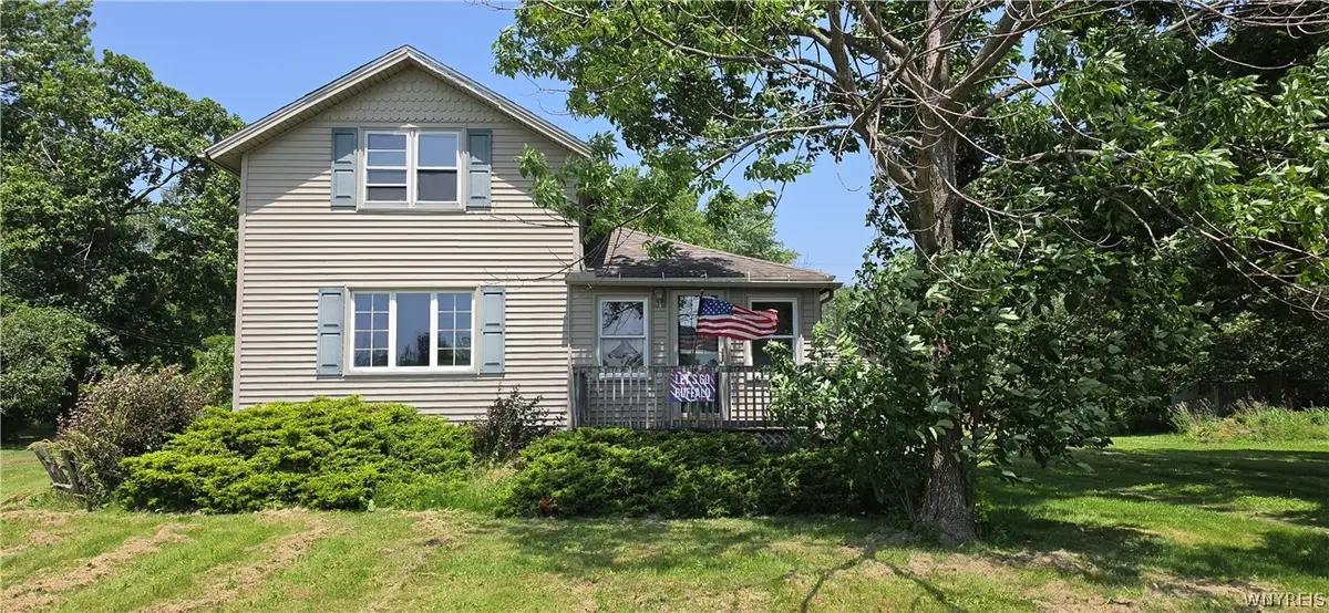 8805 Chestnut Ridge Road, Gasport, NY 14067 - #1