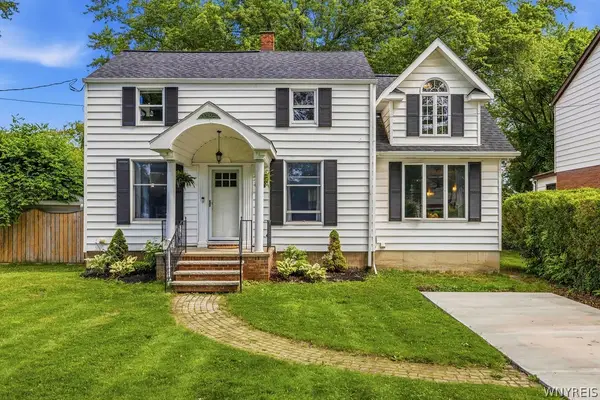 8660 Griffon Avenue, Niagara Falls, NY 14304