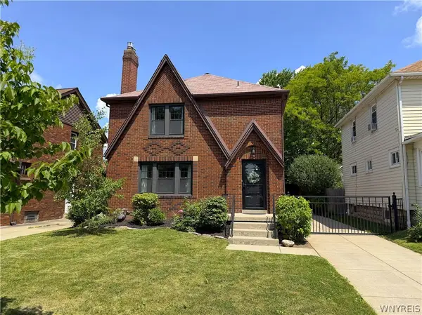 63 Washington Avenue, Buffalo, NY 14217