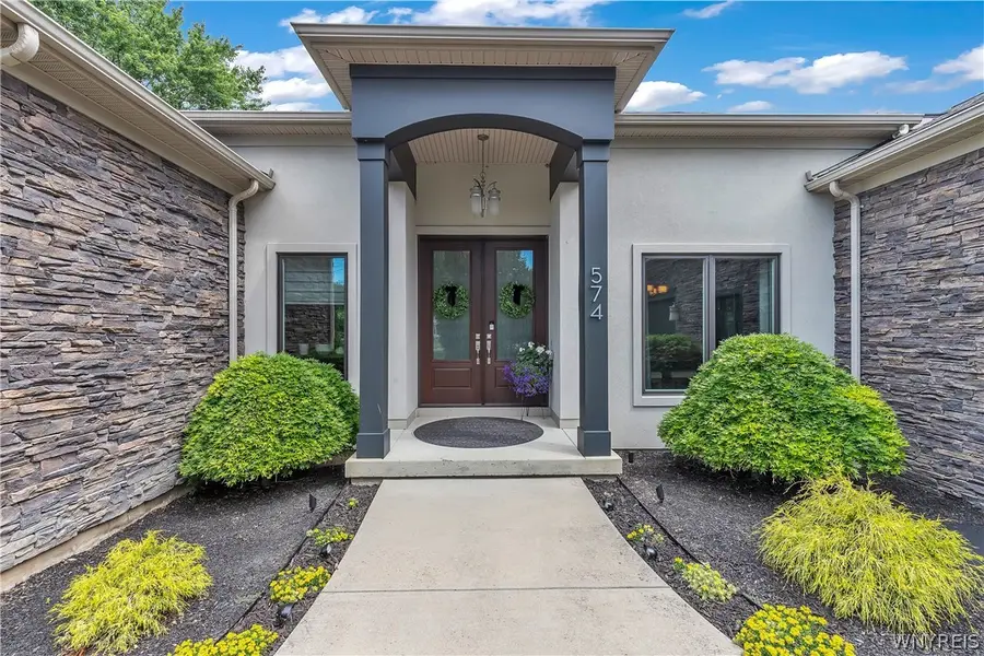 574 N Ellicott Creek Rd, Amherst, NY 14228 - #3