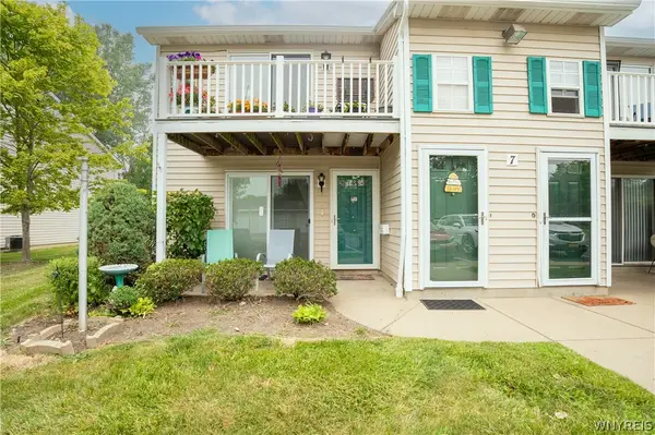 7 E Sunmist, Buffalo, NY 14228