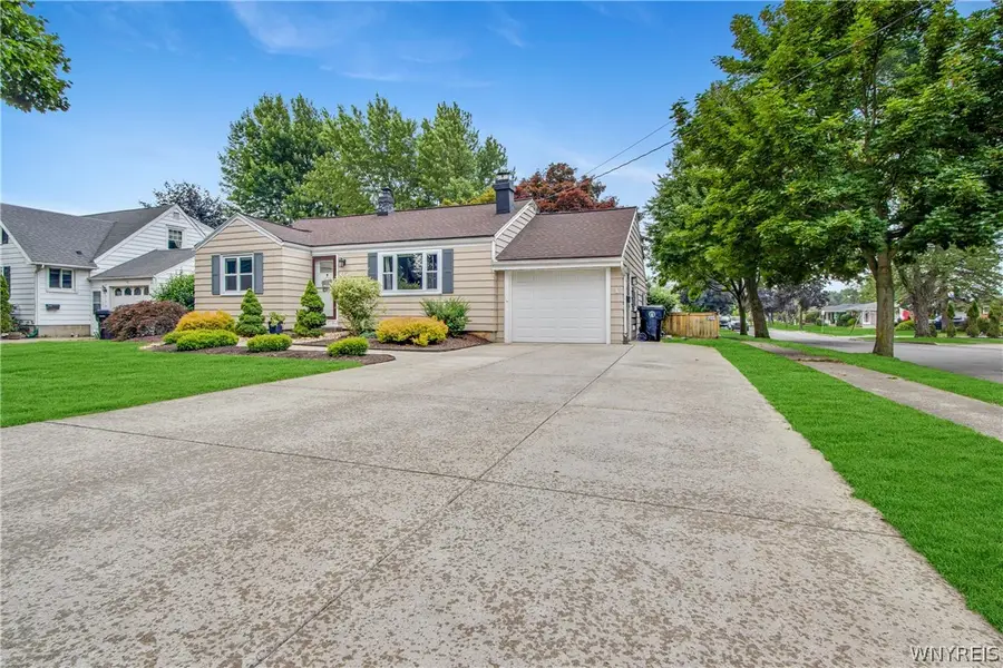 41 Grant Street, Lancaster, NY 14086 - #2