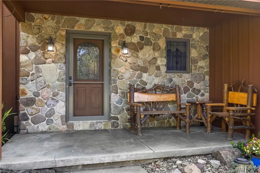 5346 Oakridge Drive, Hamburg, NY 14075 - #2