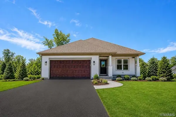 4543 Camp Road #L97, Hamburg, NY 14075