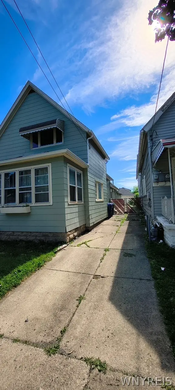 135 Schiller St, Buffalo, NY 14206 - #2