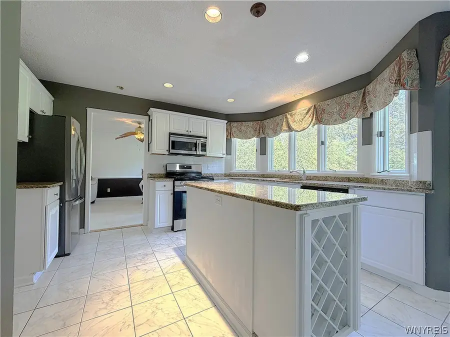 5545 Country Club Lane, Hamburg, NY 14075 - #3