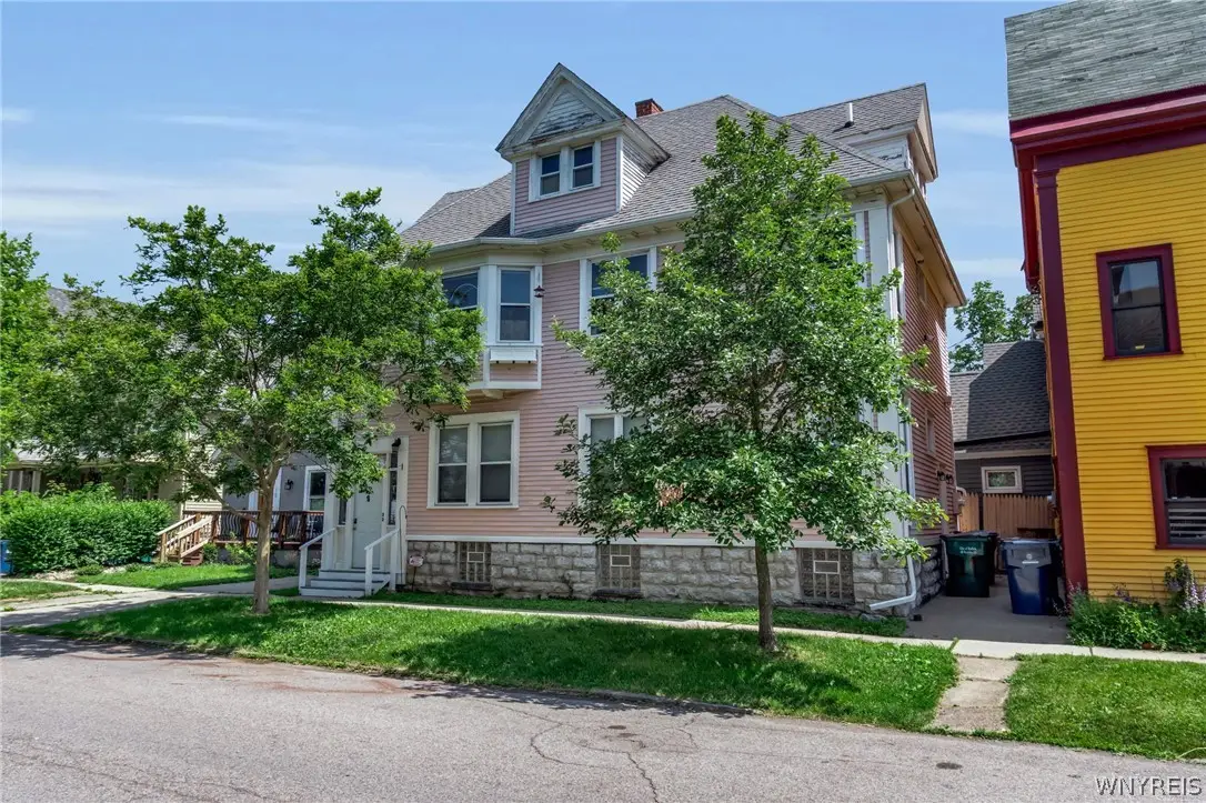 11 15th Street, Buffalo, NY 14213 - #1
