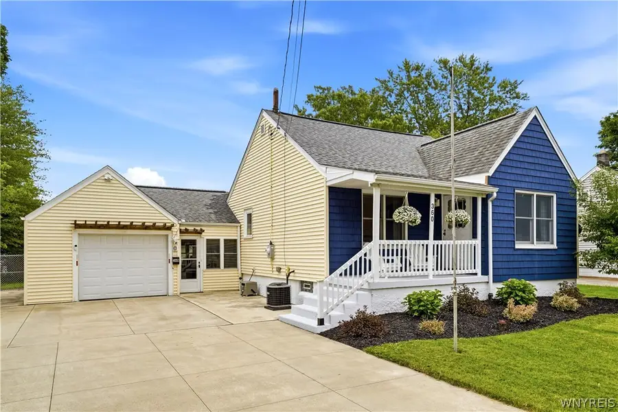 360 Aurora Street, Lancaster, NY 14086 - #2