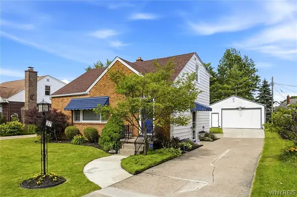 37 Petan Drive, Buffalo, NY 14225