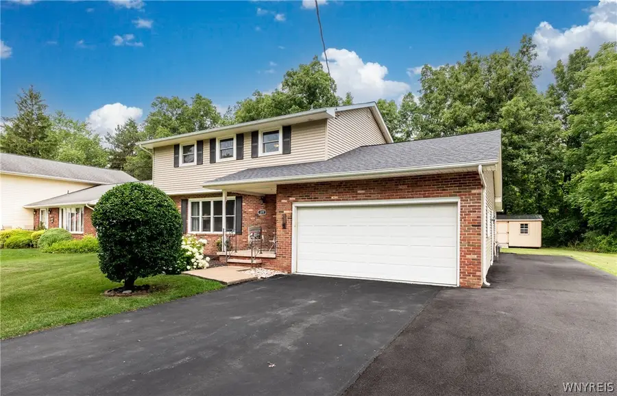 377 Brentwood Drive, Youngstown, NY 14174 - #2