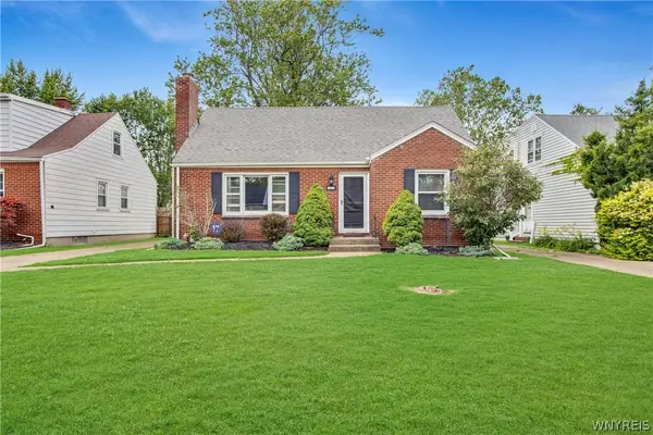 224 Paramount Parkway, Buffalo, NY 14223