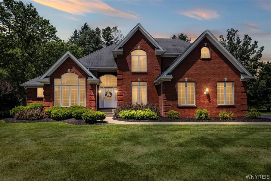 160 Norwood Lane, Orchard Park, NY 14127 - #2